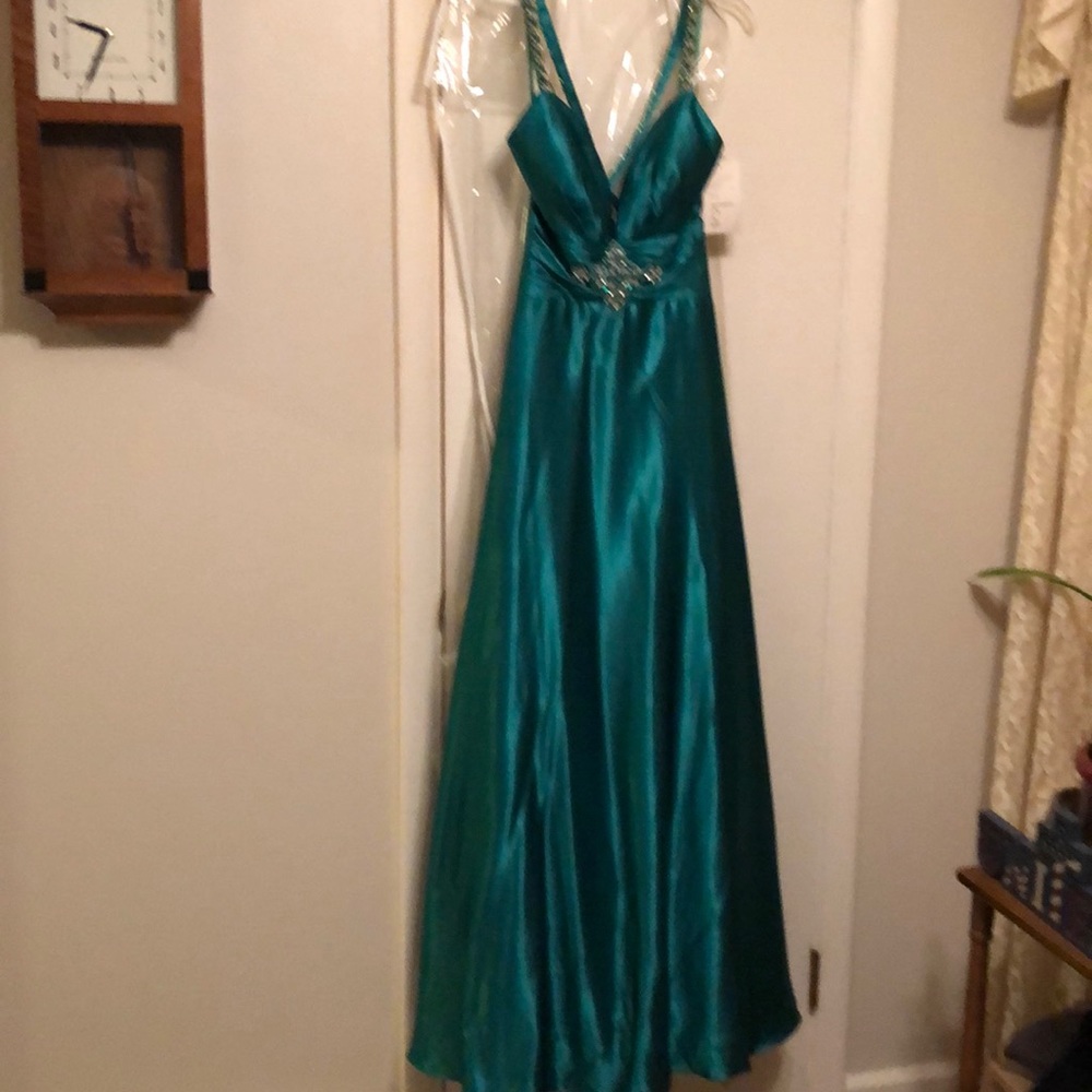 Emerald dazzler ☘️